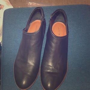 Women’s boots. Lucky Brand. Black leather. Size 11